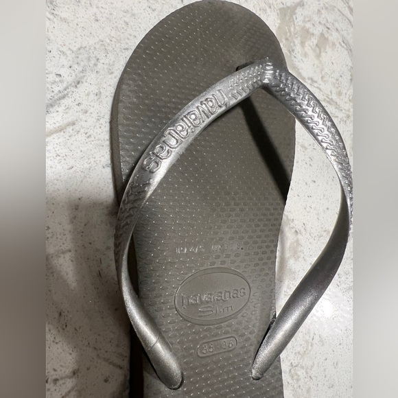 Havainas flip flops - Picture 3 of 6
